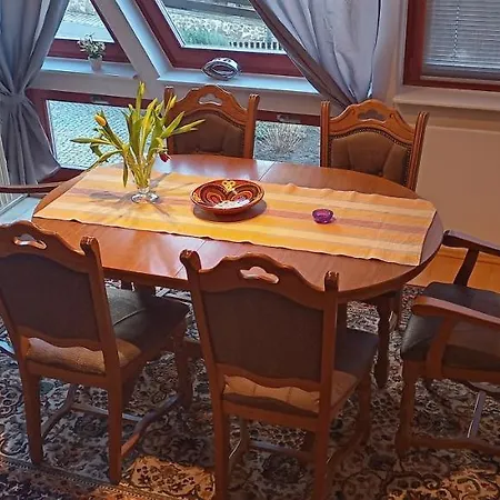 Holiday home Winzerhaus Rissweg 15 *
