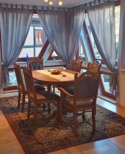 Dom wakacyjny Winzerhaus Rissweg 15